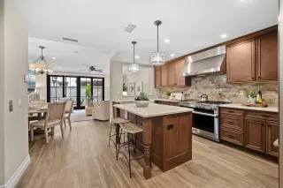 Photo #5: 250018861 Listing