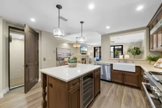 Photo #6: 250018861 Listing