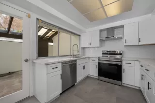 Photo #2: 250018903 Listing