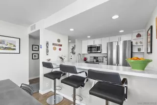 Photo #3: 250018915 Listing 