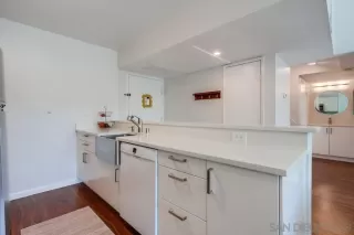 Photo #5: 250019002 Listing 