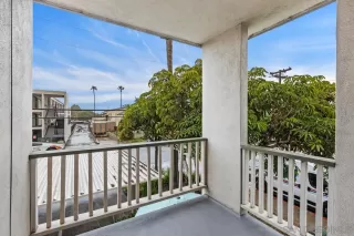 Photo #5: 250019182 Listing