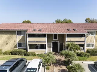 Photo #2: 250019200 Listing