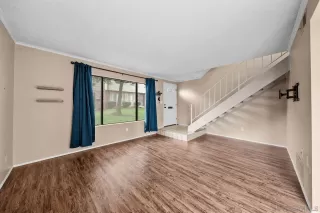 Photo #5: 250019201 Listing