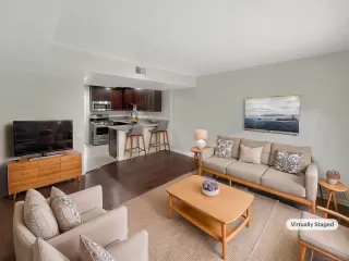 Photo #1: 250019226 Listing