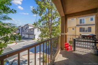 Photo #1: 250019338 Listing