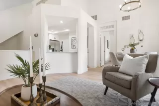 Photo #4: 250019343 Listing