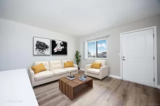 Photo #3: 250019361 Listing