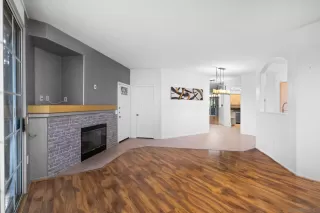 Photo #6: 250019369 Listing