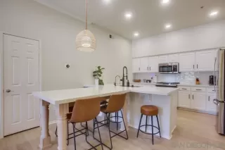 Photo #4: 250019388 Listing