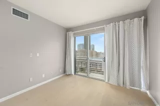 Photo #3: 250019397 Listing