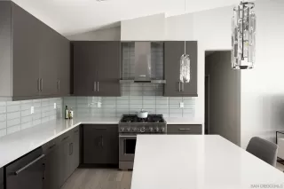 Photo #5: 250019447 Listing