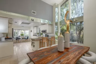 Photo #5: 250019483 Listing