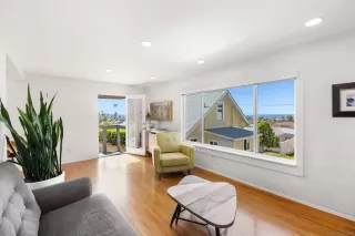 Photo #3: 250019484 Listing