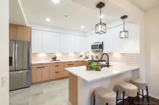 Photo #5: 250019521 Listing