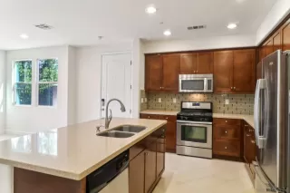 Photo #5: 250019600 Listing 