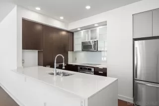 Photo #2: 250019683 Listing