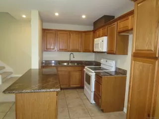 Photo #2: 250019936 Listing