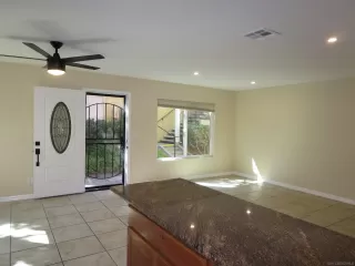 Photo #5: 250019936 Listing