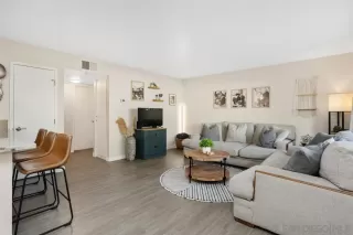 Photo #6: 250019957 Listing 