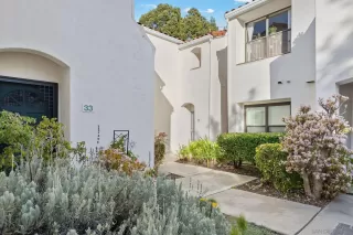 Photo #4: 250019963 Listing