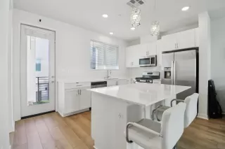 Photo #3: 250020061 Listing