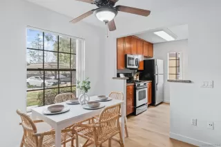 Photo #2: 250020151 Listing