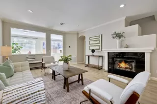 Photo #3: 250020163 Listing