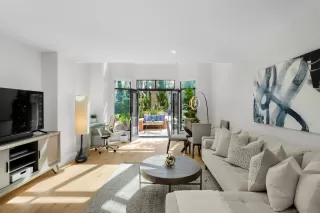 Photo #1: 250020296 Listing 