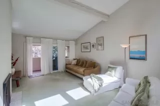 Photo #4: 250020335 Listing