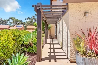 Photo #3: 250020367 Listing