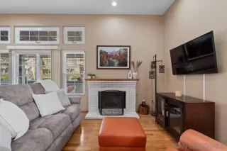 Photo #5: 250020385 Listing