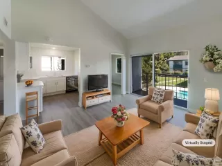 Photo #1: 250020523 Listing 