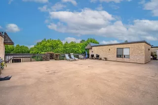 Photo #4: 250020534 Listing