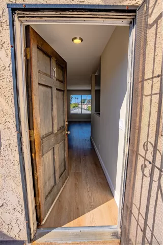 Photo #6: 250020534 Listing