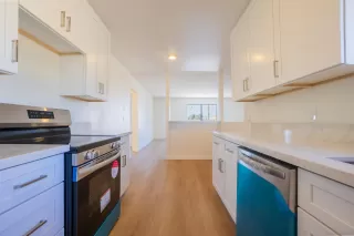 Photo #4: 250020536 Listing