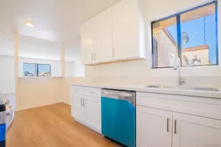 Photo #5: 250020536 Listing