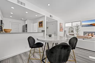 Photo #2: 250020543 Listing