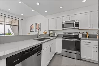 Photo #4: 250020543 Listing