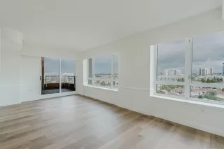 Photo #4: 250020559 Listing