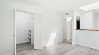 Photo #3: 250020648 Listing 