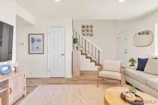 Photo #5: 250020664 Listing