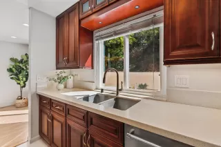 Photo #3: 250020711 Listing 