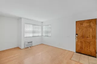 Photo #4: 250020801 Listing 