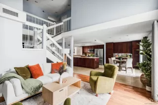 Photo #1: 250020803 Listing 