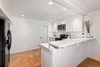 Photo #6: 250020815 Listing