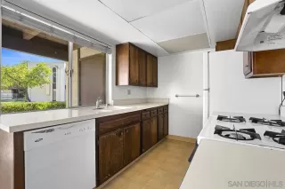 Photo #4: 250020816 Listing