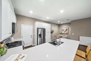 Photo #4: 250020828 Listing