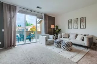 Photo #4: 250020999 Listing