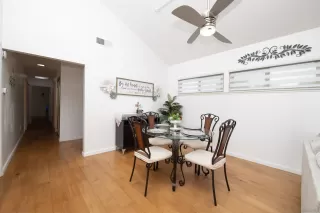 Photo #4: 250021010 Listing